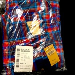 Hollister long sleeve light flannel button up shirt